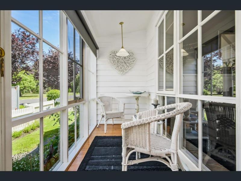 Creek Cottage Bed And Breakfast Traralgon Extérieur photo