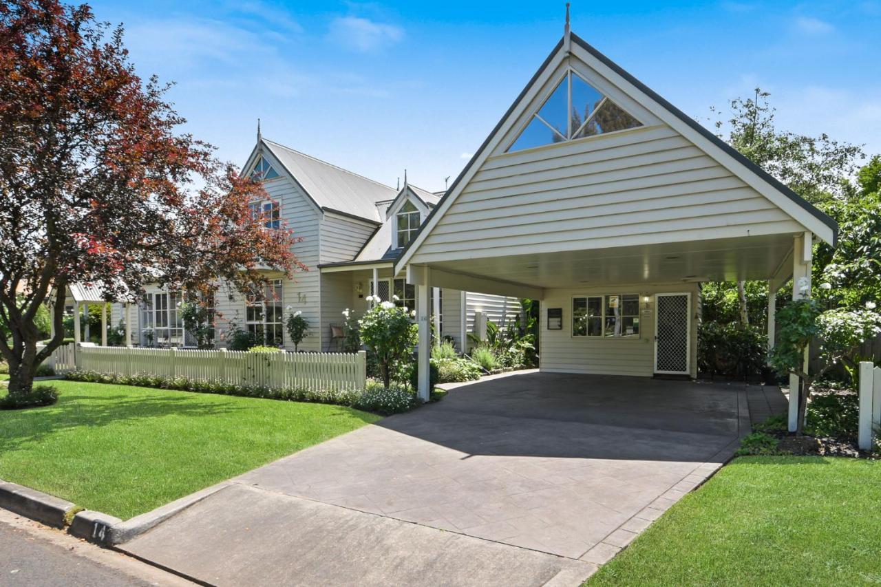 Creek Cottage Bed And Breakfast Traralgon Extérieur photo