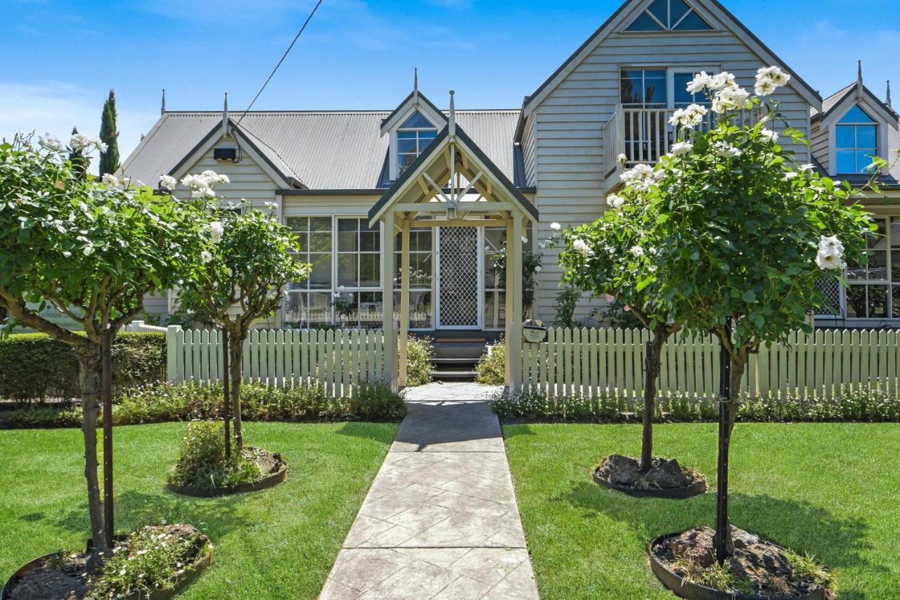 Creek Cottage Bed And Breakfast Traralgon Extérieur photo
