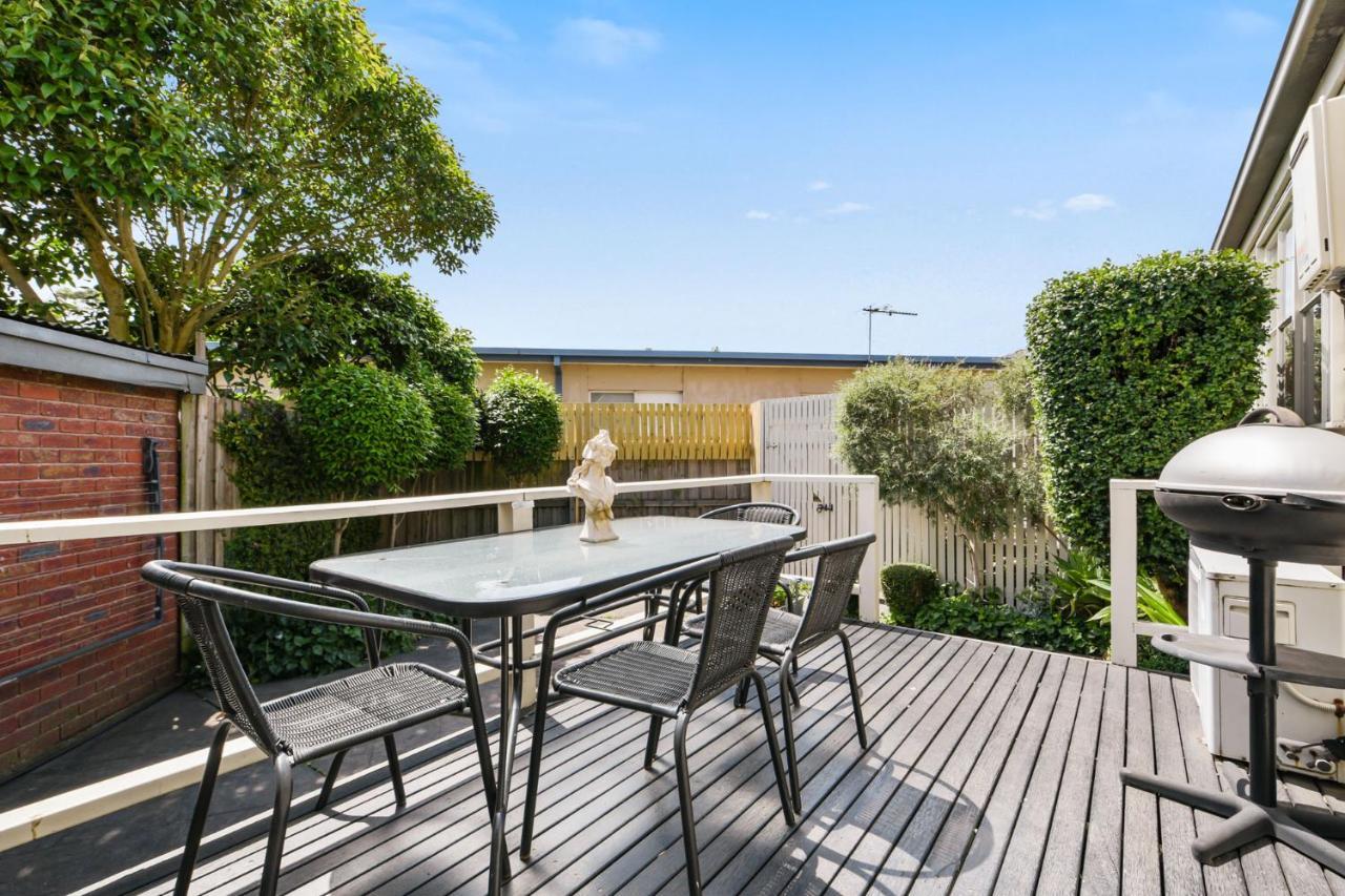 Creek Cottage Bed And Breakfast Traralgon Extérieur photo