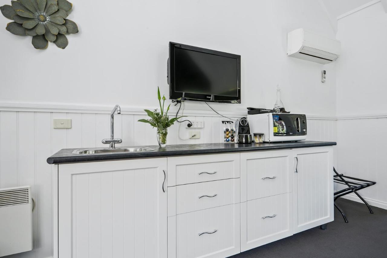 Creek Cottage Bed And Breakfast Traralgon Extérieur photo