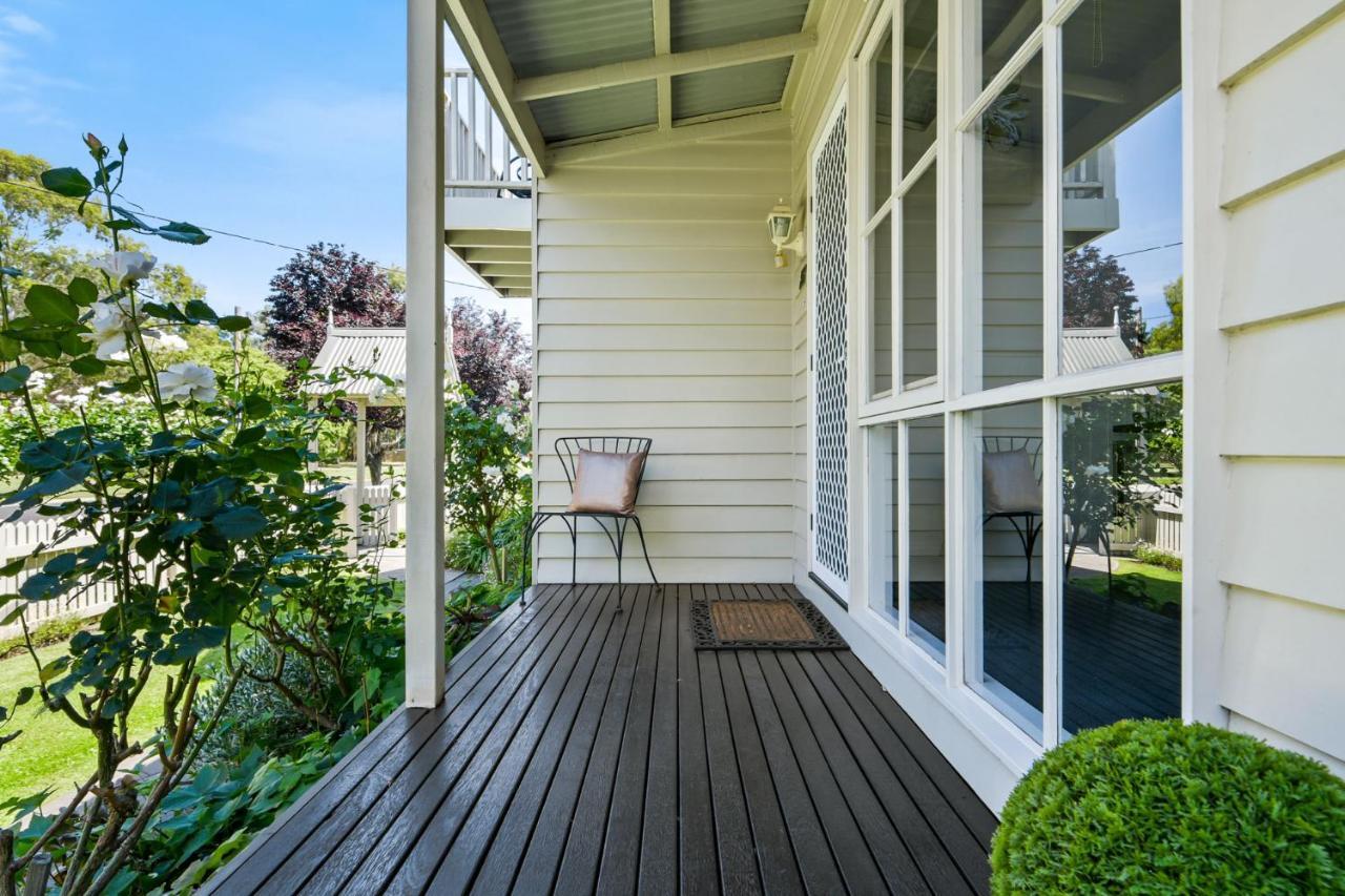 Creek Cottage Bed And Breakfast Traralgon Extérieur photo