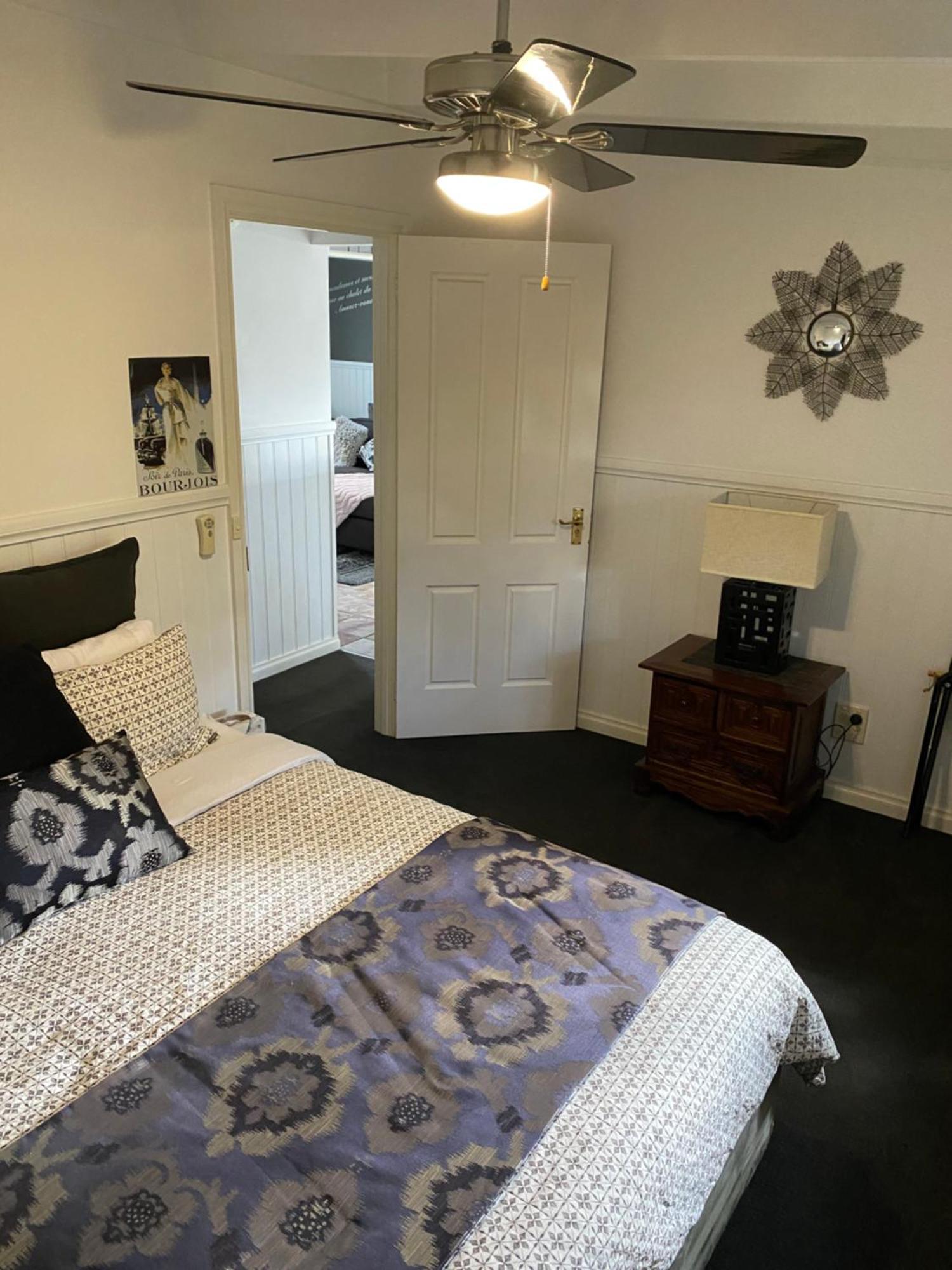 Creek Cottage Bed And Breakfast Traralgon Extérieur photo