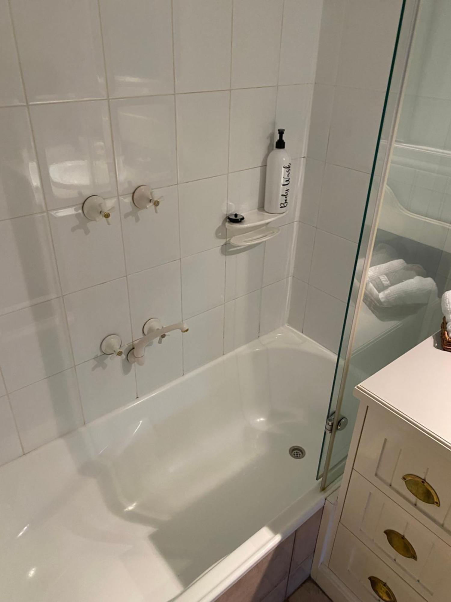 Creek Cottage Bed And Breakfast Traralgon Extérieur photo