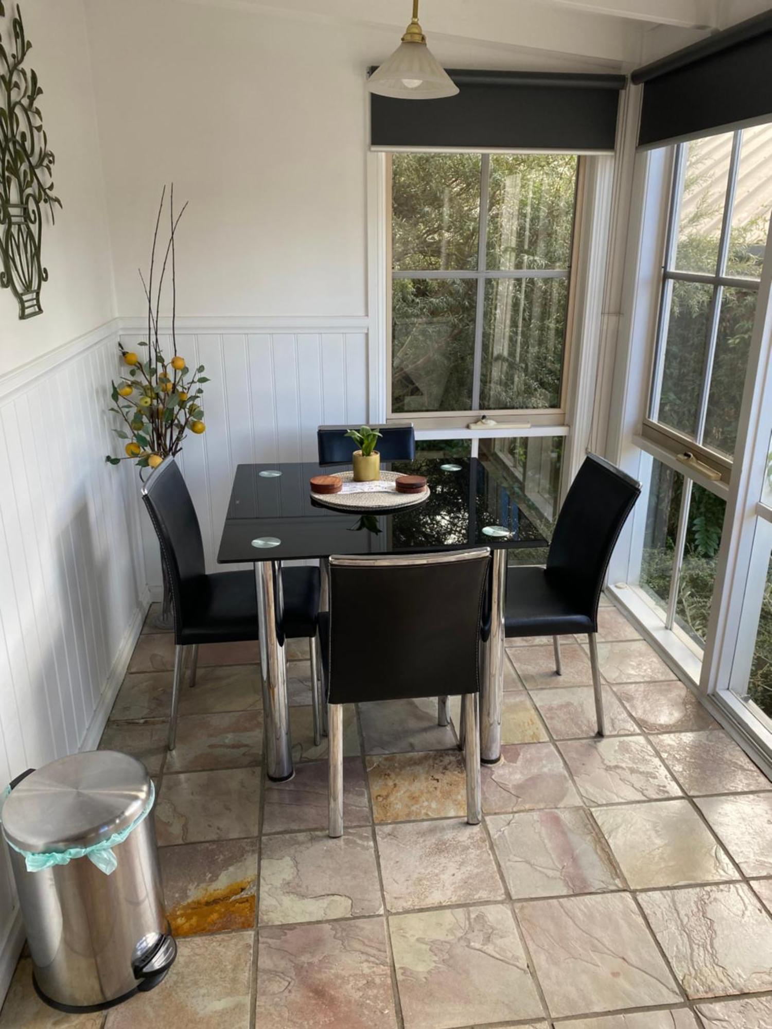 Creek Cottage Bed And Breakfast Traralgon Extérieur photo